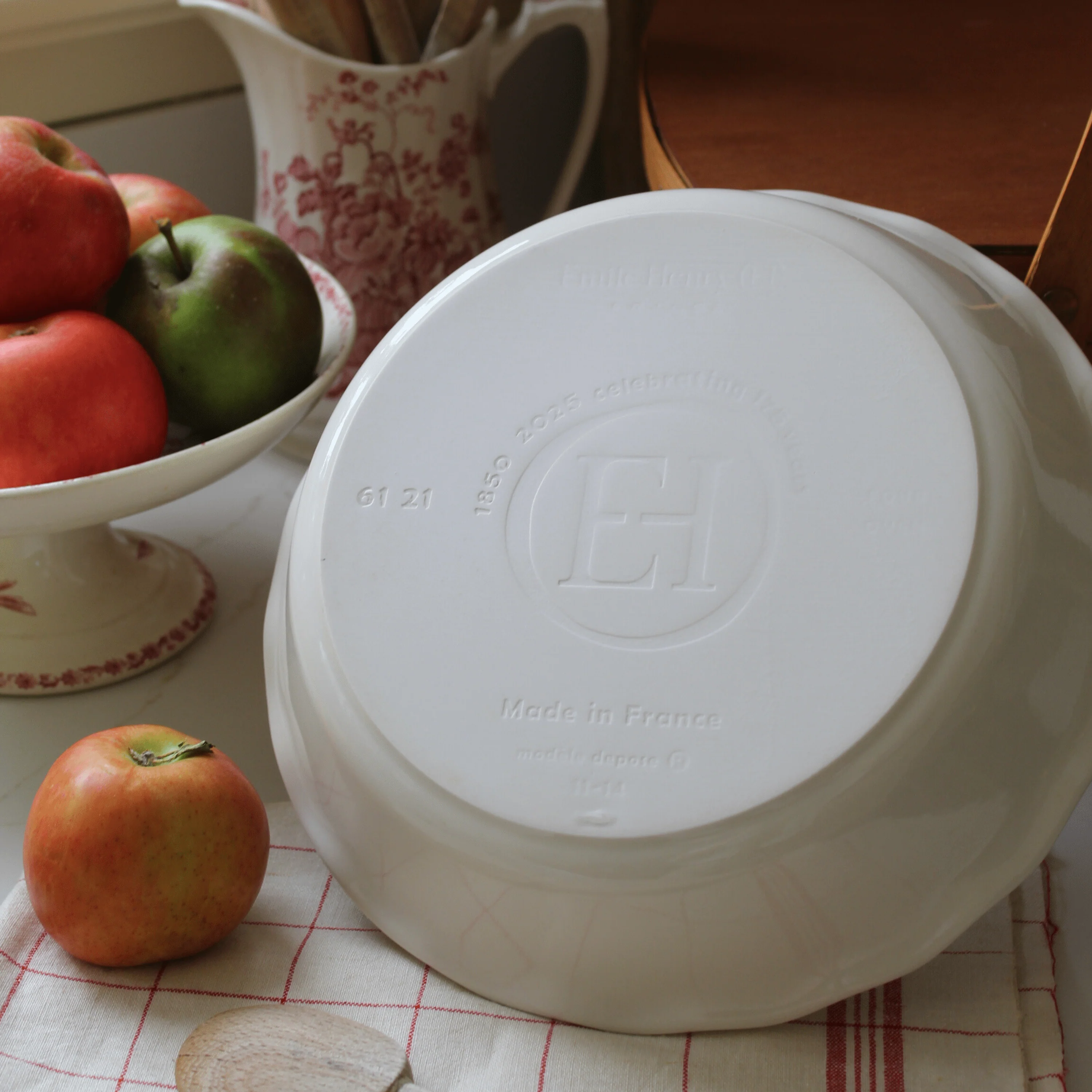 175th Anniversary Pie Dish (Limited Edition) - Image 10